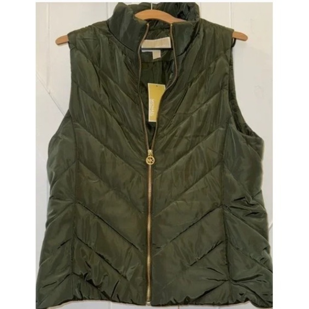 Michael Kors Medium Ivy Green Puffer Quilted Vest MK Charm Women's, MSRP $125